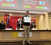 O CPR Plurilingüe Esclavas SCJ. Proxecto: Axenda 2021. Secundaria, da Coruña recibiu o diploma desta edición.