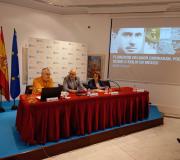 Participaron en el acto homenaje a Florencio Delgado Gurriarán, de izquierda a derecha: Miro Villar, poeta y crítico literario; Jesús Navazo, vicesecretario de Presidencia de la Xunta de Galicia y Carmen Mejía, doctora en Filología Románica y catedrática de Filología Gallega y Portuguesa de la UCM.