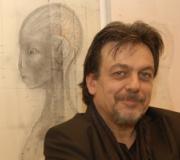 El autor de las obras expuestas