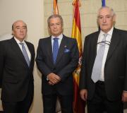 De esquerda a dereita, os doutores Tejerina, Pérez Vázquez y Pérez Manga