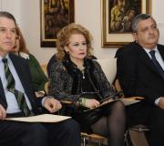 C. Colón de Carvajal, a súa muller e Ernestro Pedrosa, entre o público.