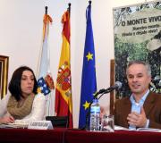 Jacobo Feijoo y Verónica R. Vicente en el acto informativo