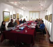 O encontro celebrouse na Sala L, que tamén acolle a exposición de Esperanza Lema.