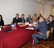 Reunión de traballo con proxeccions explicativas