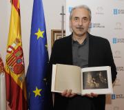 Autor +libro apaisada