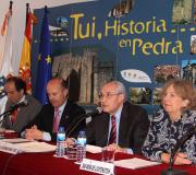 De esqu. a der. Miguel F. Rodríguez, Moisés Rodríguez, José Ramón Ónega e Nora de Lichtenstein
