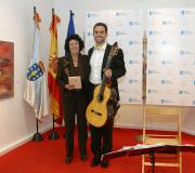 Adam Levin con María Teresa Higueras