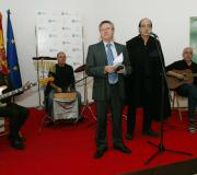 Jiménez presentó al grupo Lágrimas de Luna que lidera David Coll