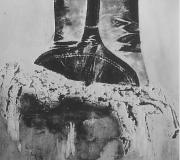 A BOTA AFORTUNADA. Gravado matérico e carborúndum. 49,5 x 30 cm.