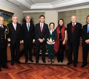 De izquierda a derecha: Almirante González Aller, José Ramón ónega, Carlos Escudero Burón, Alberto Núñez, Pilar Farjas, Marta Currás, José Manuel Romay y Miguel Carballeda