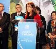Autoridades na presentación.
