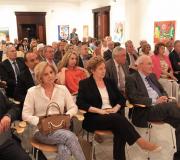 Cerca dun centenar de persoas acudiron a presentación