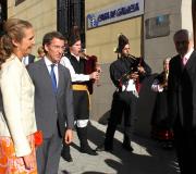 Feijóo recibe á Infanta acompañado por Ónega. 