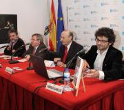 Menéndez, Jiménez, Reigosa e Alvarellos, na mesa.