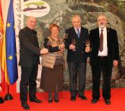 Gila, Mijares, Ónega e Paadín brindan con e por o viño galego