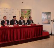 Carbajal, Conthe, Poza, Santos, Herrero e Ónega en la tribuna.