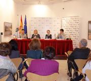 Un momento da presentación da Guía.