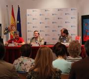 O acto de presentación con parte do público.