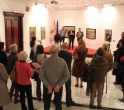 O acto de inauguración da mostra na Sala A con parte do público.