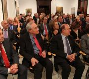 5. O delegado con parte  dos socios que acudiron  ao acto.
