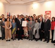 O embaixador, a súa muller, o delegado da Xunta, José Ramón Ónega, membros da Orde e da comunidade xaponesa en Madrid.