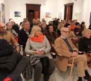 Máis de medio centenar de persoas acudiron á presentación do libro de Pepa Nieto.