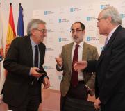 Os profesores Labarta e Villalba co delegado da Xunta, J.R.Ónega.