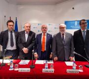 1. De esquerda a derita, Mario Crecente, o delegado da Xunta José Ramón Ónega, Manuel Baltar, Fernando Bayón e Javier Guillén FOTO ALBERTO PAZ.