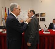 Lema Devesa impón a Insignia de Ouro de Iurisgama a Pérez-Cepeda. (M. Seixas)