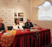 1. Nava Castro, directora de Turismo da Xunta, Marcela Bacigalupo, ministra secretaria de Turismo de Paraguay, e Antonio Rivas, embaixador de Paraguay en España.