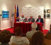 3. O conferenciante, Miguel Anxo Seixas Seoane, muy expresivo, en plena exposición do seu relatorio.