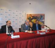 O presidente de Aegama, Julio Lage, o delegado da Xunta, José Ramón Ónega, e o presidente de Iurisgal, Blas Rivas.j