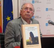Eladio Rodríguez, con su novela.