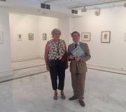 4. Pepa Domingo e Ramón Jiménez na Sala B donde se mostra a obra gráfica, realizada con múltiples técnicas.