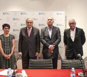 1. De esquerda a dereita, Mariña Arbor, o delegado da Xunta en Madrid e director da Casa de Galicia José Ramón Ónega, o embaixador de Serbia Danko Prokic e o editor Manuel Moleiro.