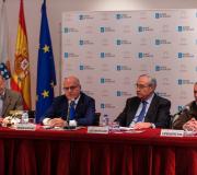 2. Na mesa, de Esq a d. Jorge López Quiroga, Manuel Baltar, o delegado da Xunta en Madrid José Ramón Ónega e Artemio M. Tejera, na presentación do I Congreso sobre S. Martín de Tours.