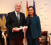 Danko Prokic recibiu o diploma de Pilar Rojo.