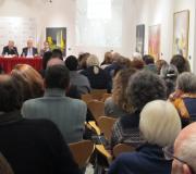 Unha imaxe do acto, con público.
