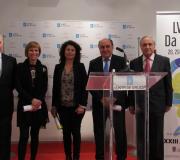 O presidente do C.R. Rías Baixas, Juan Gil, a directora xeral Nava Castro, a secretaria de Estado Matilde Asián, o alcalde Horacio Gil e o delegado da Xunta, José Ramón Ónega, ao comezo do acto.
