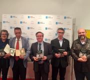 1. De esquerda a dereita, Luís Perezagua, Vicente Araguas coa edición de 1930 e a actual, Ramón Jiménez, Silvio Martínez e Basilio R. Cañada.
