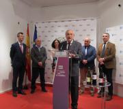 Intervención do delegado da Xunta, José Ramón Ónega. Tras el, Javier Maté, Francisco García Álvarez, a directora xeral Belén do Campo, Avelino García eMiguel Ángel Viso.