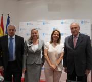 Os escritores Alfonso Palomares, Almudena Arteaga e Viruca Yebra e o delegado da Xunta en Madrid e director da Casa de Galicia, José Ramón Ónega.
