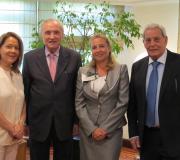 A escritora Viruca Yebra, o delegado da Xunta e director da Casa de Galicia, José Ramón Ónega, a escritora Almudena de Arteaga, e o periodista e escritor Alfonso S. Palomares.