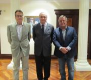 O secretario de Asomega, Adolfo de la Fuente, o delegado da Xunta en Madrid e director da Casa de Galicia, José Ramón Ónega, e o presidente de Asomega, Julio Ancochea.