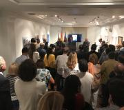 2. Os intervinientes con con parte do público que asistiu, máis dun centenar de persoas.