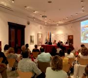 4. Os intervenientes na presentación con parte do público que acudiu á Casa de Galicia para coñecer máis datos sobre os trens turísticos.