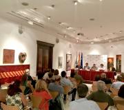 3. A mesa cos intervenientes na presentación do libro Epigramas 2016 de Ramiro Facal na Casa de Galicia con parte do público que asistiu ao acto.