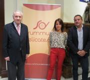 O delegado da Xunta, José Ramón Ónega, a directora-xerente de Summum Delicatessen, Elena Pérez, e o creador de Gran Reserva Galega, Rafael Enrique.