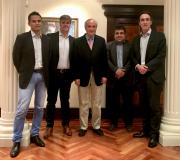 1. O delegado da Xunta e director da Casa José Ramón Ónega (no centro) con dirixentes de Equantia e de Rede Impulsa.