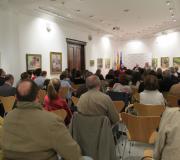 Un momento da presentación, con público.